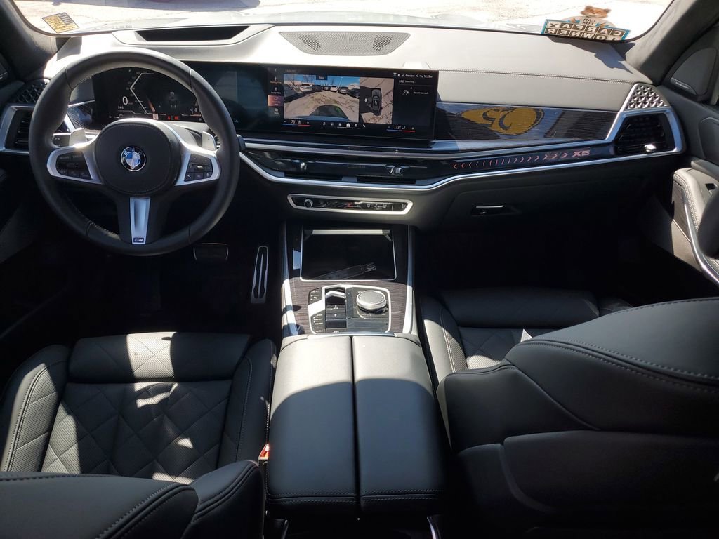 Used 2025 BMW X5 sDrive40i w/ M Sport Package image 19