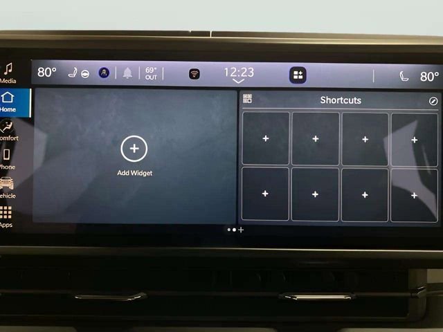 Used 2025 Jeep Wrangler Unlimited Sahara w/ Safety Group AWD/4WD image 48