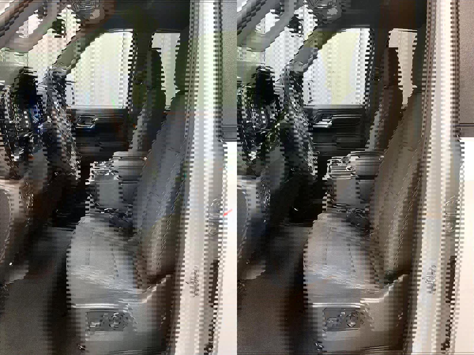 Used 2023 Chevrolet Silverado 1500 LT image 10