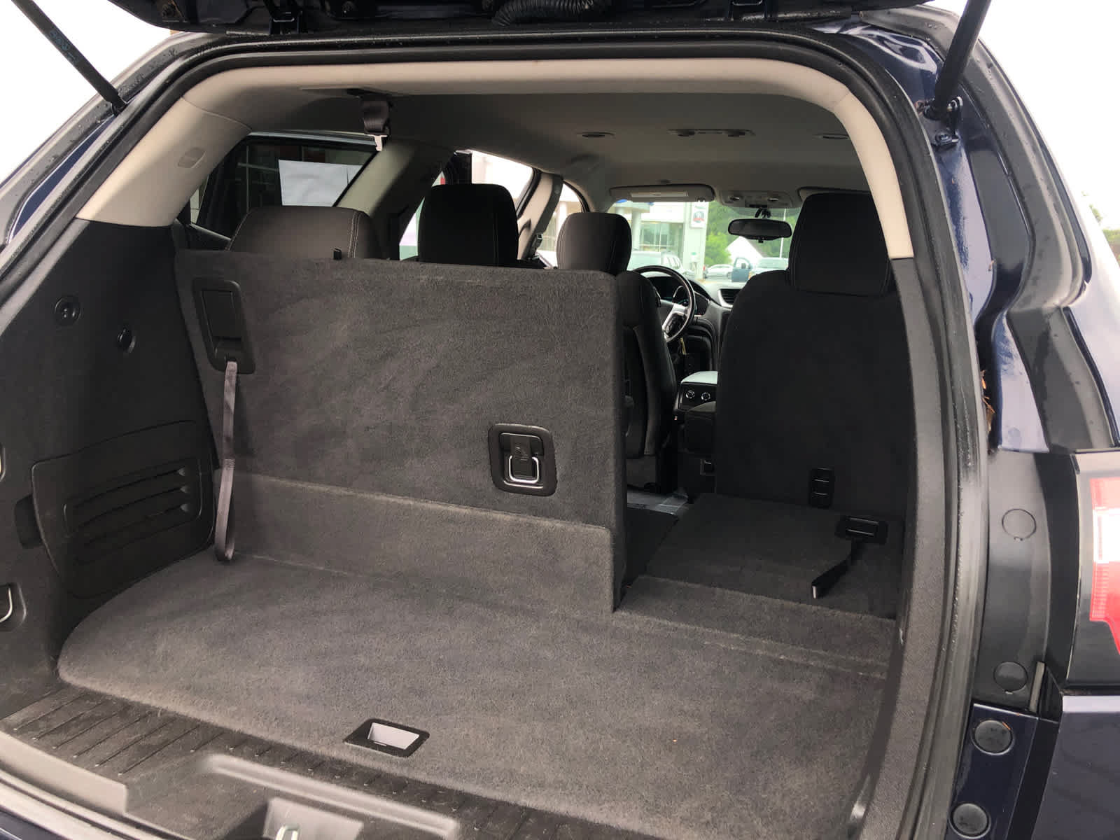 Used 2015 Chevrolet Traverse LT w/ Style and Technology Package FWD image 25