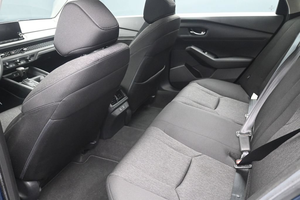 Used 2025 Honda Accord SE image 17