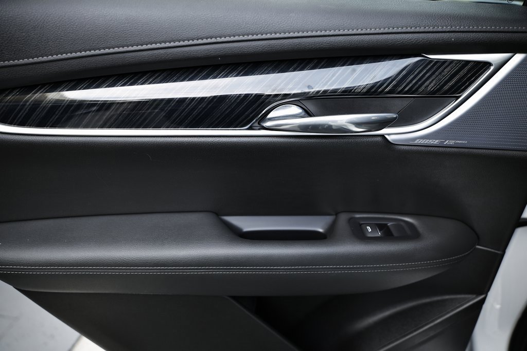 Used 2024 Cadillac XT6 Premium Luxury w/ Technology Package image 25