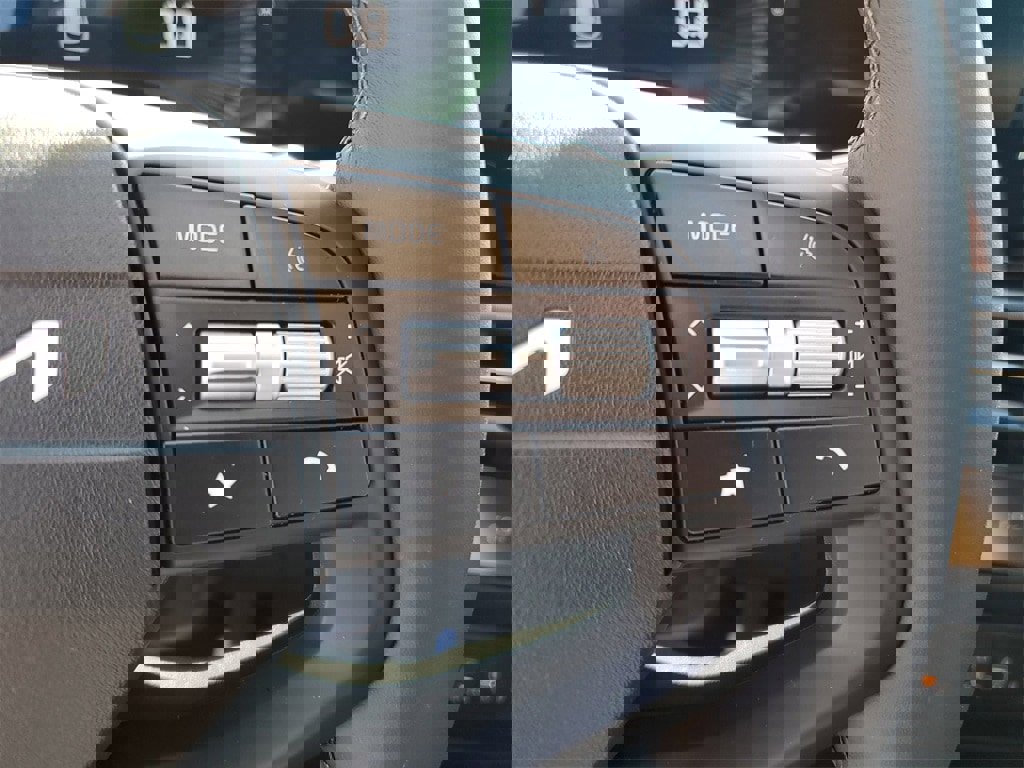 New 2026 Kia Sportage EX w/ EX Panorama Roof Package image 13