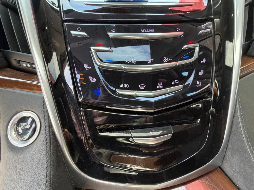 Used 2020 Cadillac Escalade ESV Premium Luxury AWD/4WD image 20