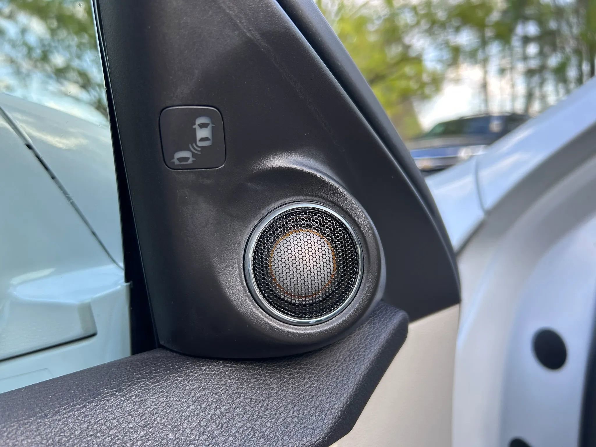 Used 2020 Acura RLX Sport Hybrid w/ Advance Pkg image 24