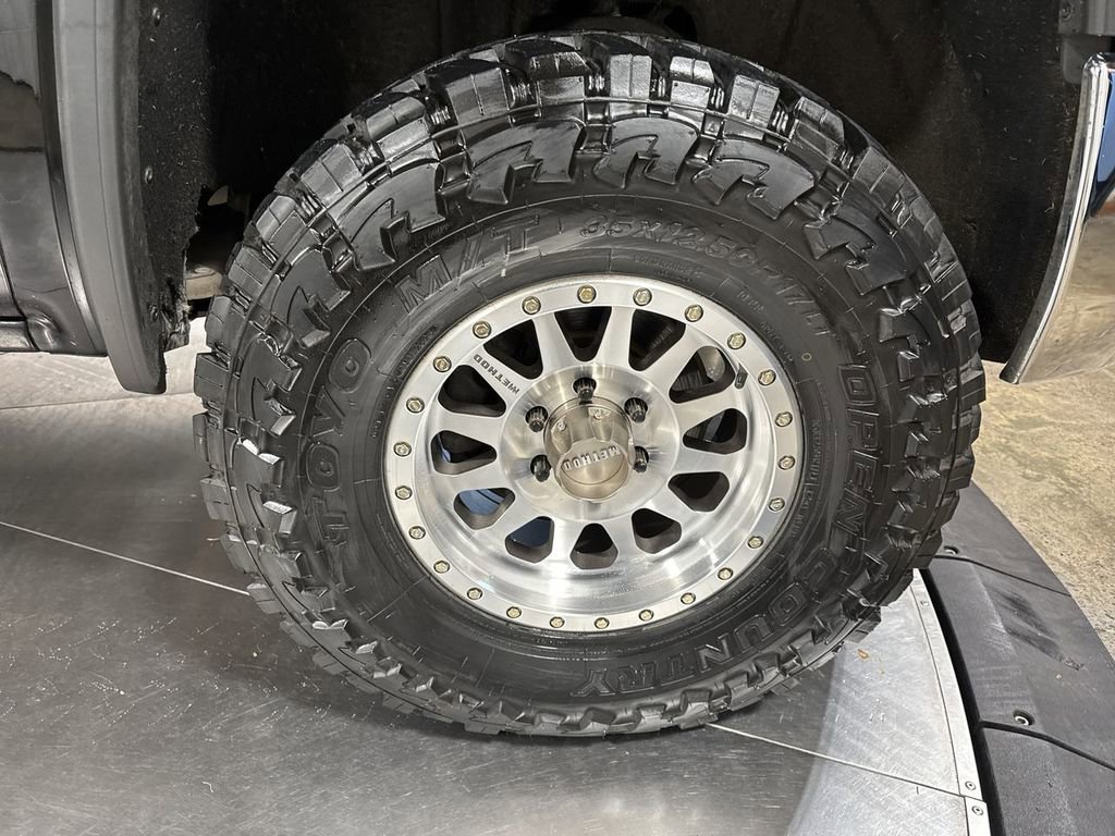 Used 2017 GMC Sierra 1500 SLT w/ SLT Premium Package image 14