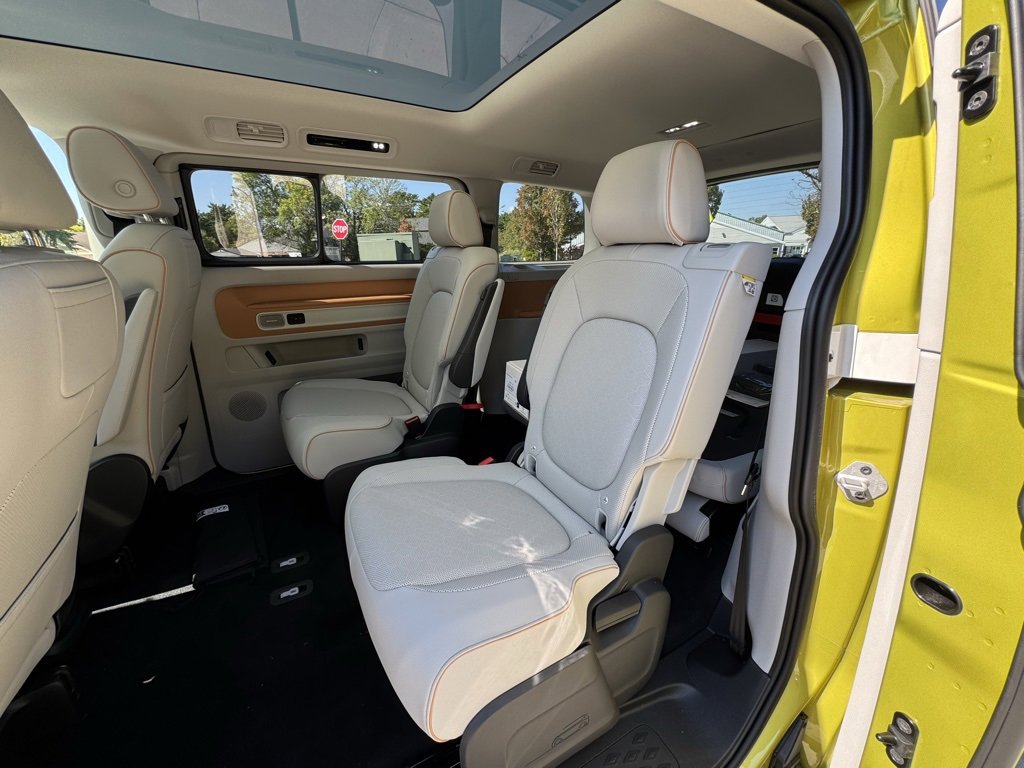 New 2025 Volkswagen ID. Buzz 1st Edition image 27