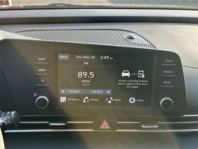 Used 2025 Hyundai Elantra SE image 21