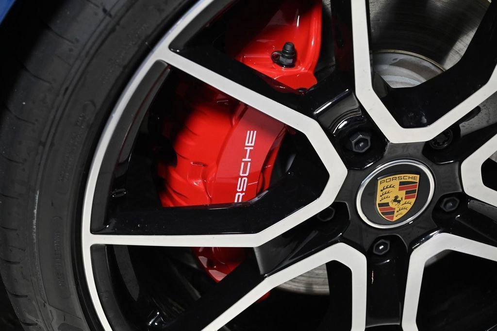 Used 2024 Porsche Taycan 4S image 28