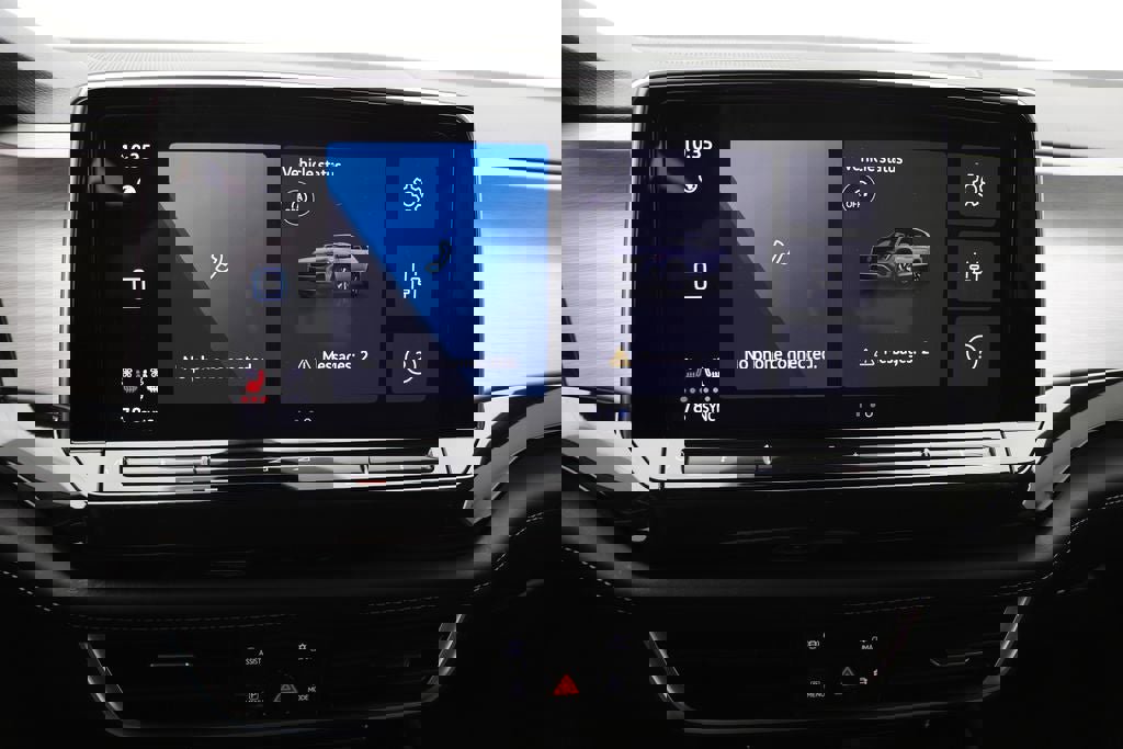 Used 2025 Volkswagen Atlas Cross Sport SE image 22