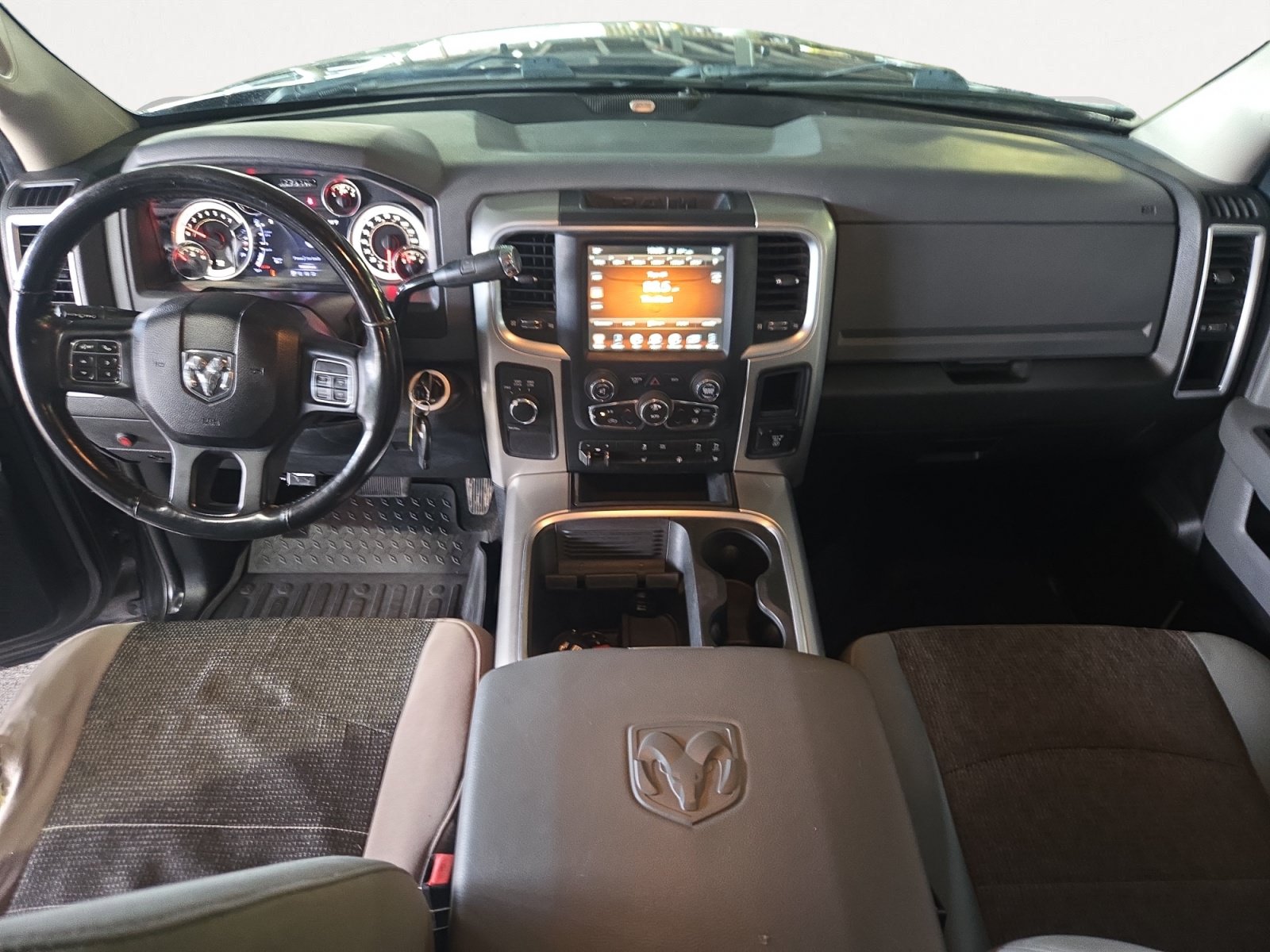 Used 2017 RAM 2500 Lone Star w/ Sport Appearance Group AWD/4WD image 3