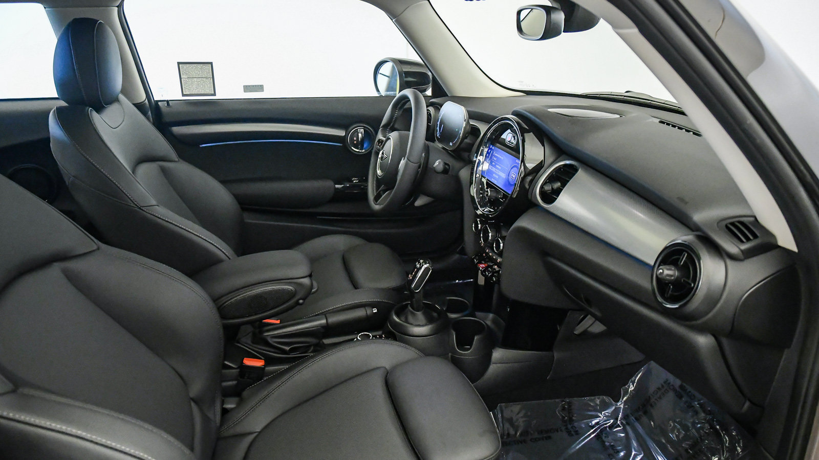 Certified 2024 MINI Cooper S FWD image 17