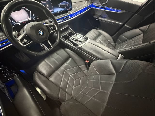 Used 2025 BMW 740i RWD image 15