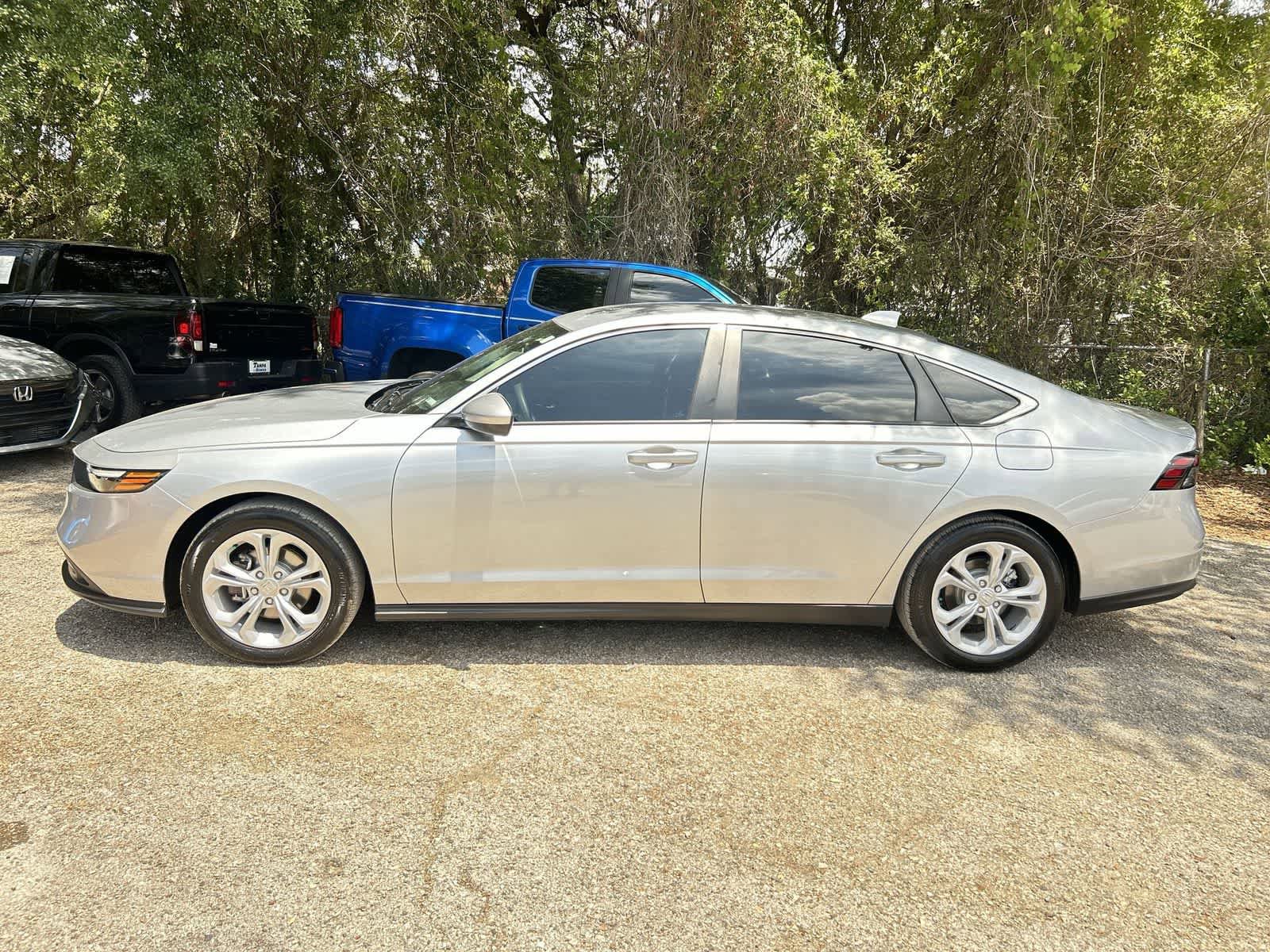 Certified 2025 Honda Accord LX image 4
