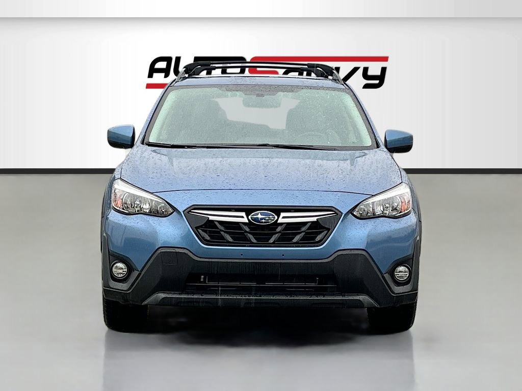 Used 2022 Subaru Crosstrek 2.0i Premium image 2