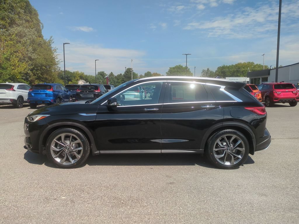 Used 2019 INFINITI QX50 Essential w/ Sensory Package AWD/4WD image 8