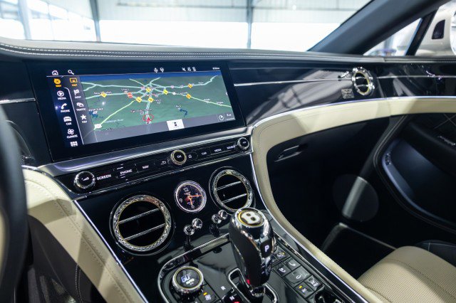 Used 2020 Bentley Continental GT First Edition image 44