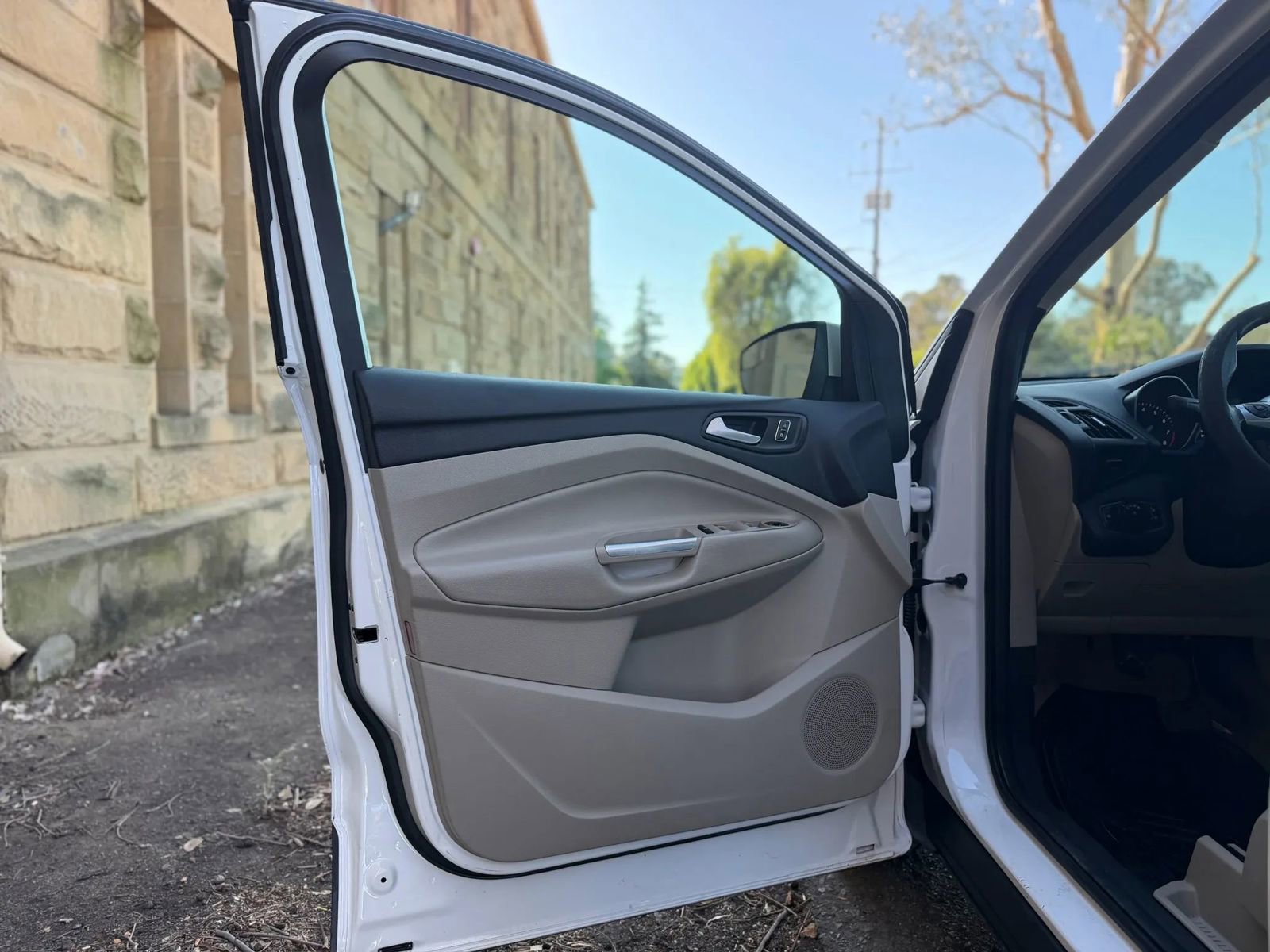 Used 2014 Ford Escape SE FWD image 6