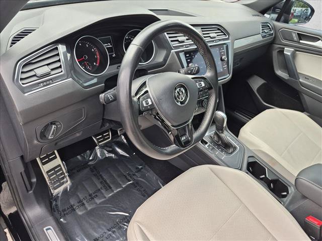 Used 2021 Volkswagen Tiguan SE R-Line FWD image 10