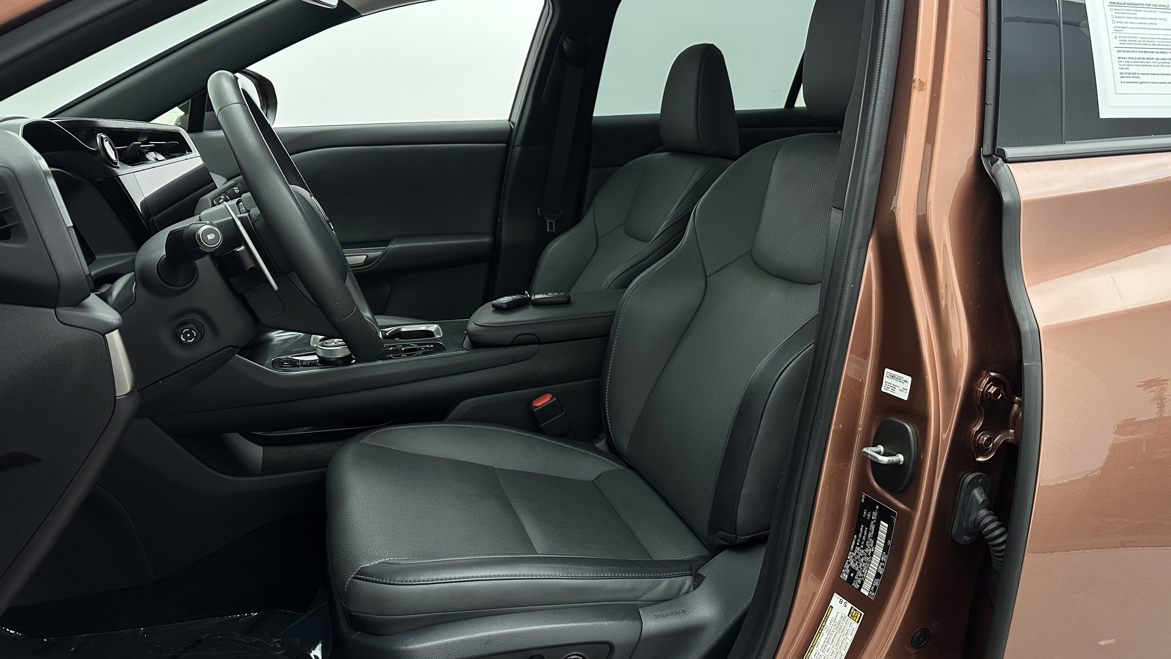 Used 2025 Lexus RZ 300e w/ Accessory Package (Z2) FWD image 15