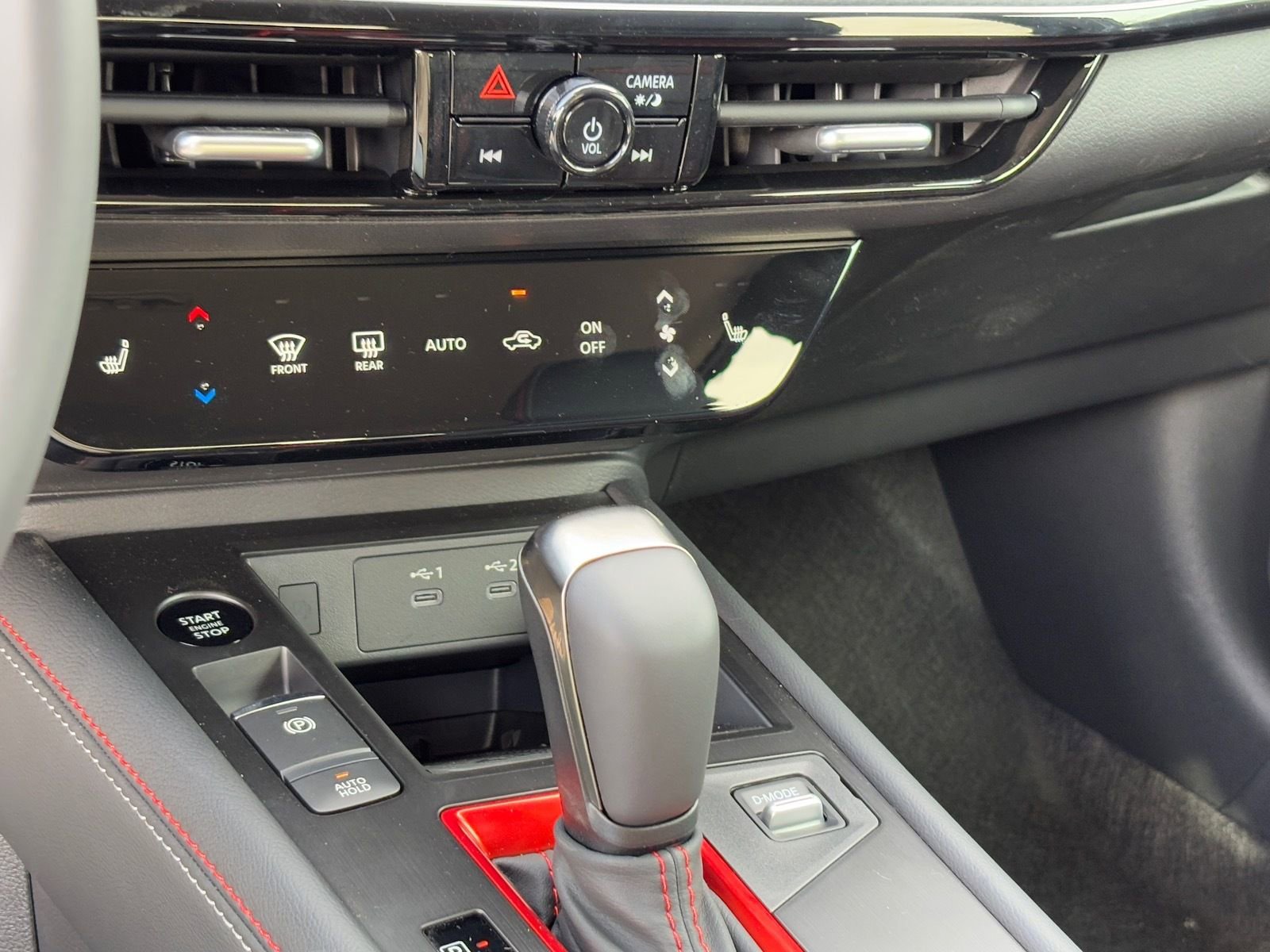 New 2026 Nissan Kicks SR w/ Cold Weather Package image 26