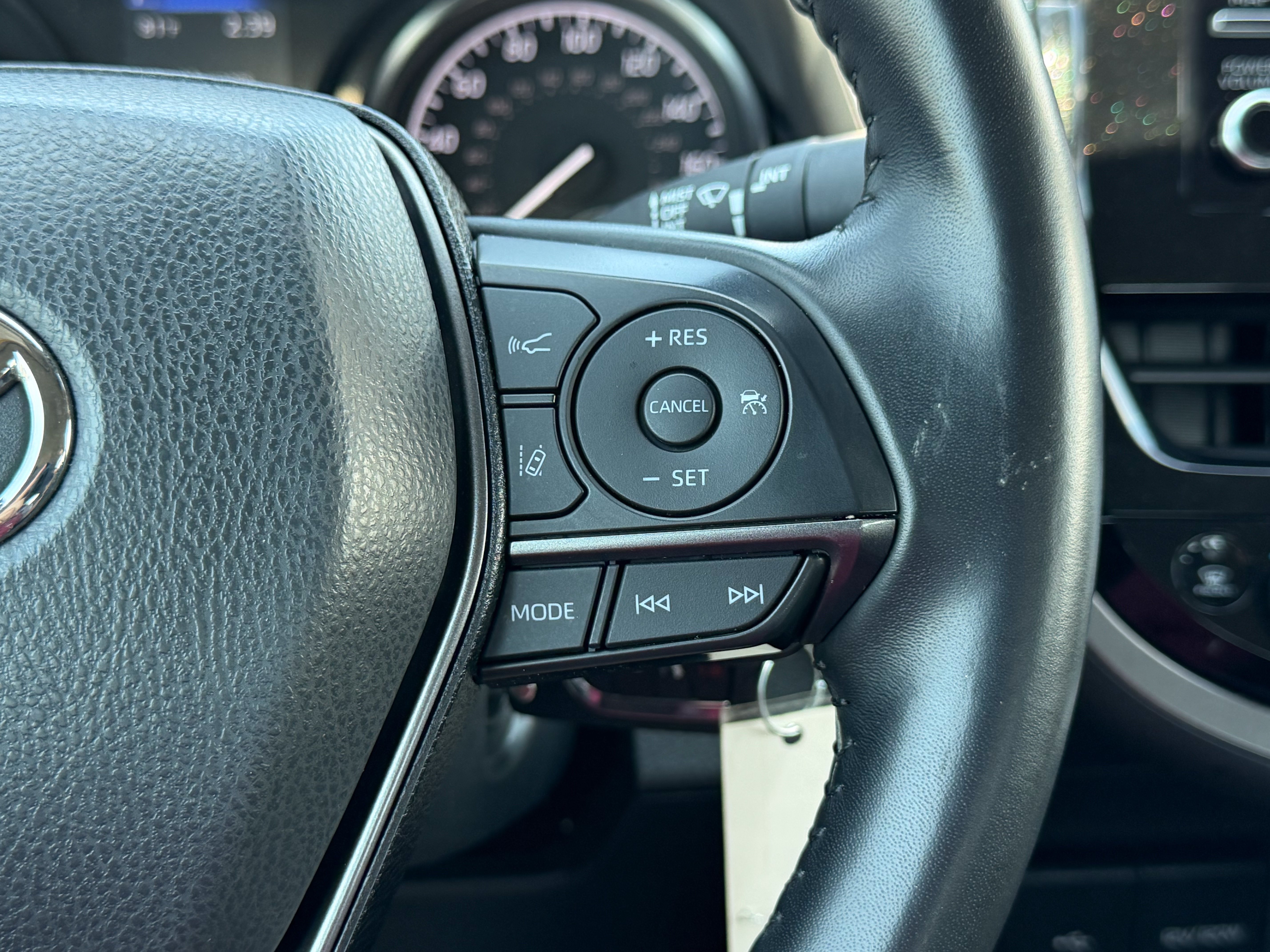 Certified 2023 Toyota Camry SE FWD image 25