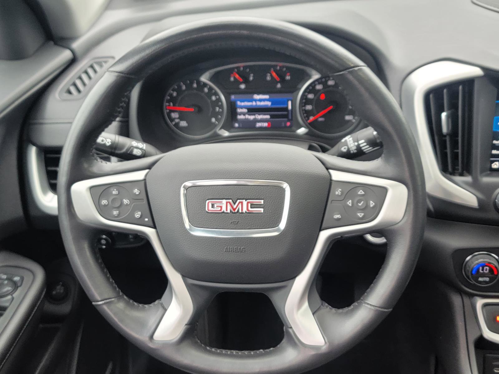 Used 2022 GMC Terrain SLT w/ Infotainment Package II image 13