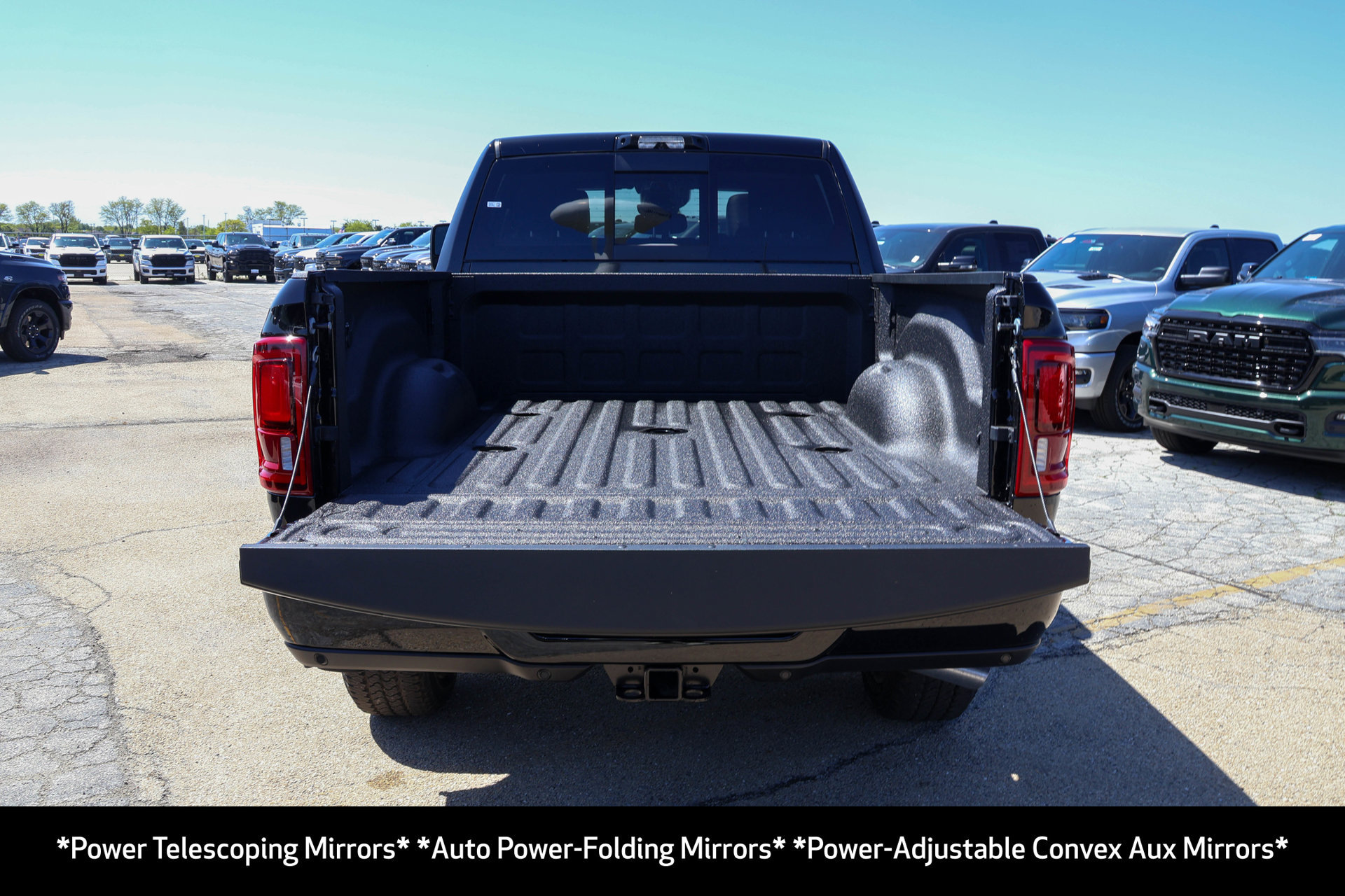 New 2026 RAM 3500 Laramie AWD/4WD image 19