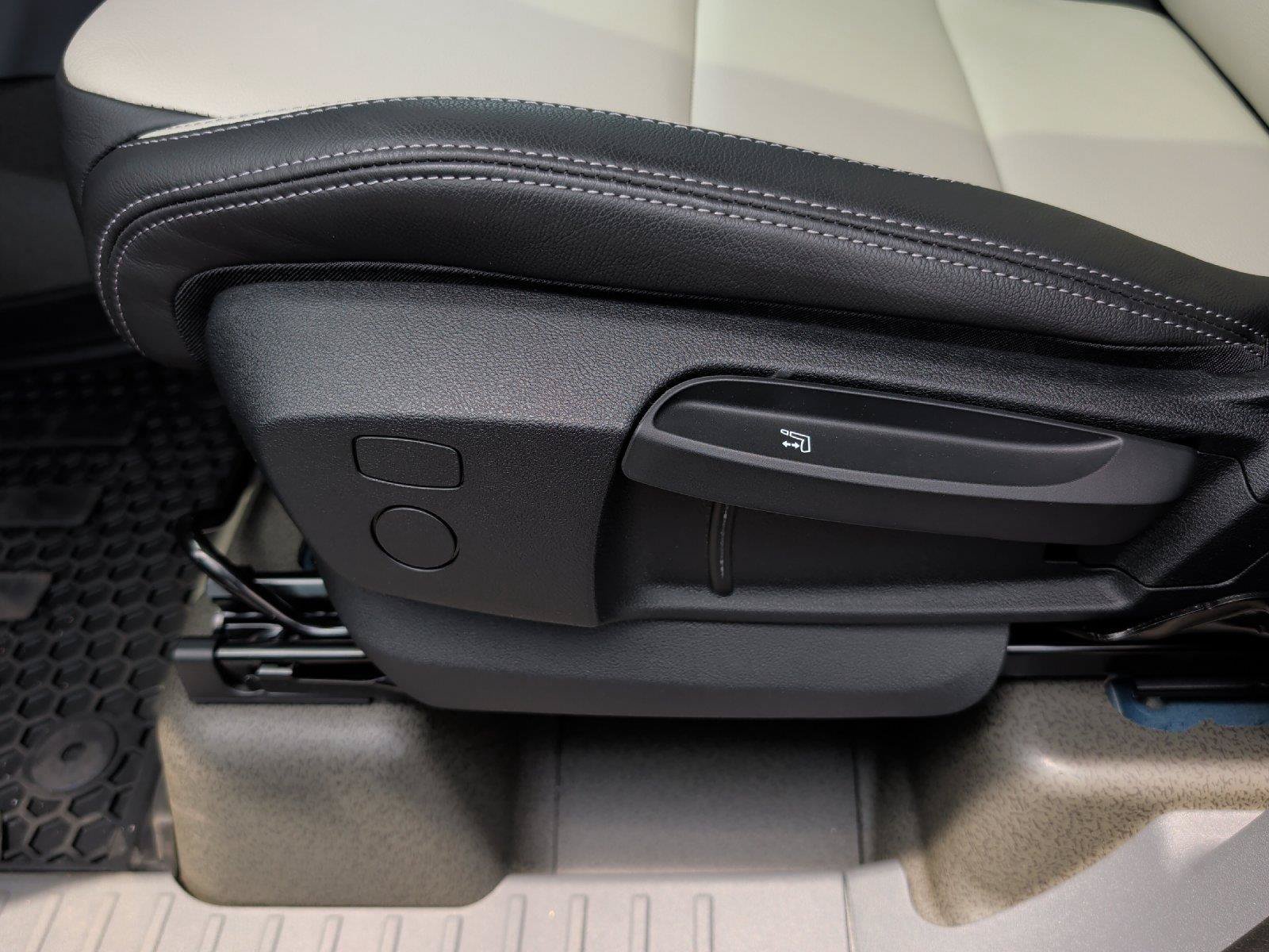 New 2025 INEOS Grenadier Station Wagon AWD/4WD image 16