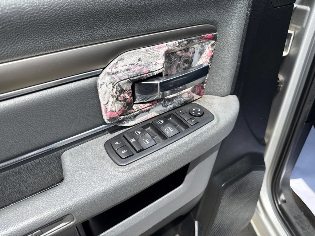 Used 2017 RAM 1500 Outdoorsman AWD/4WD image 19