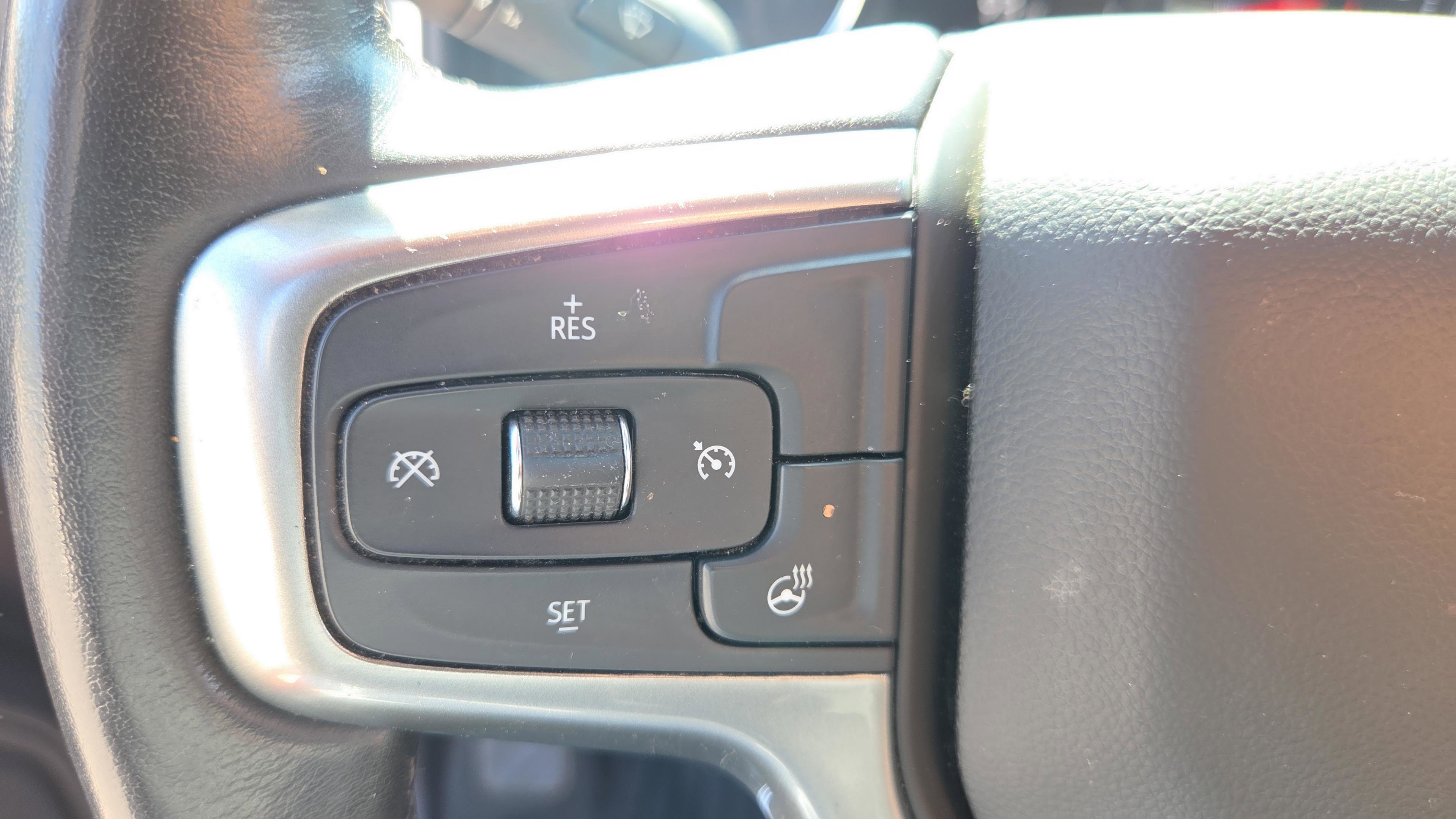 Certified 2021 Chevrolet Silverado 1500 LT w/ Z71 Off-Road Package AWD/4WD image 23