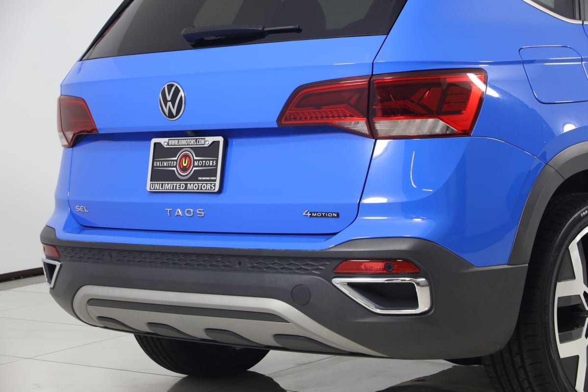 Used 2022 Volkswagen Taos SEL w/ Panoramic Sunroof Package AWD/4WD image 41