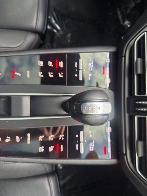 Used 2022 Porsche Macan image 16