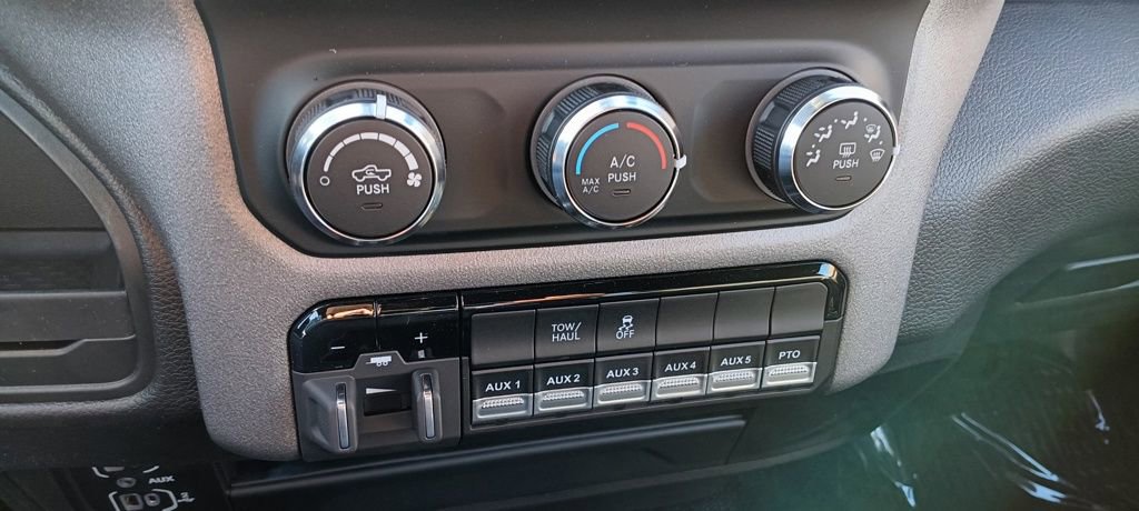 New 2024 RAM 5500 Tradesman image 17