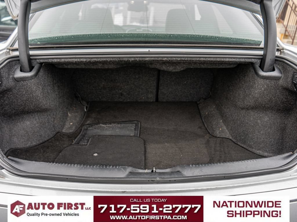 Used 2020 Chrysler 300 Limited AWD/4WD image 5