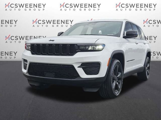 New 2025 Jeep Grand Cherokee Altitude image 1