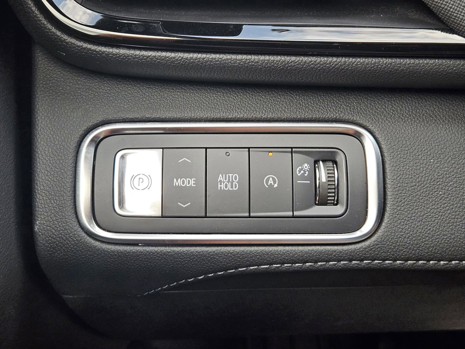 Used 2025 Buick Enclave Preferred image 25