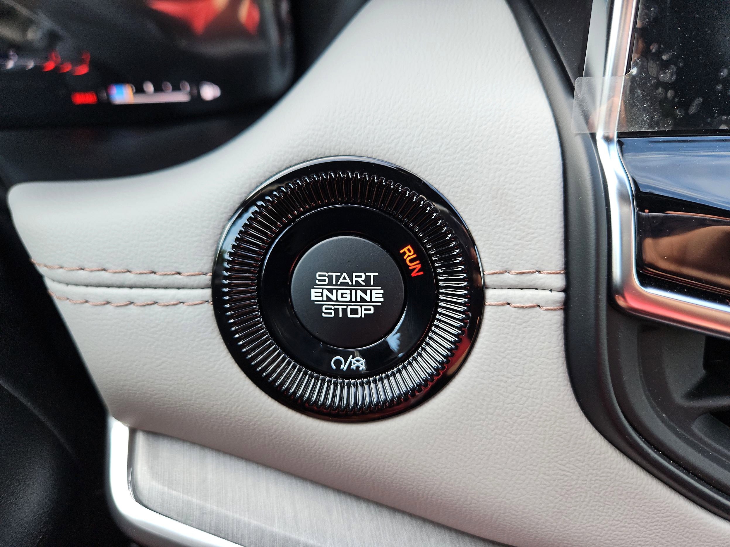 New 2024 Jeep Compass Limited w/ Elite Group image 48