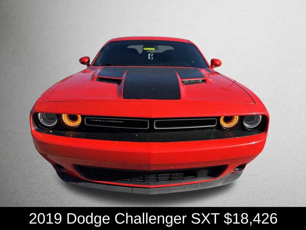 Used 2019 Dodge Challenger SXT RWD image 8
