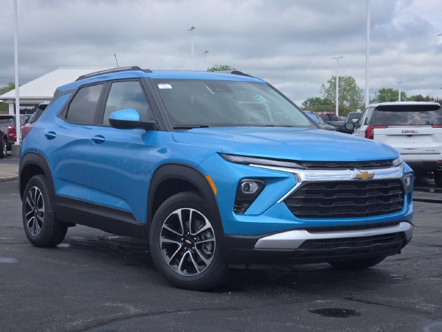 New 2026 Chevrolet TrailBlazer LT w/ Convenience Package AWD/4WD image 2