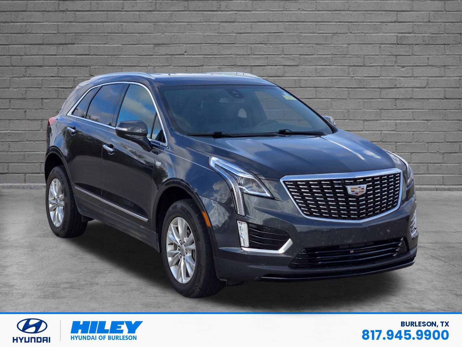 Used 2021 Cadillac XT5 Luxury FWD image 2