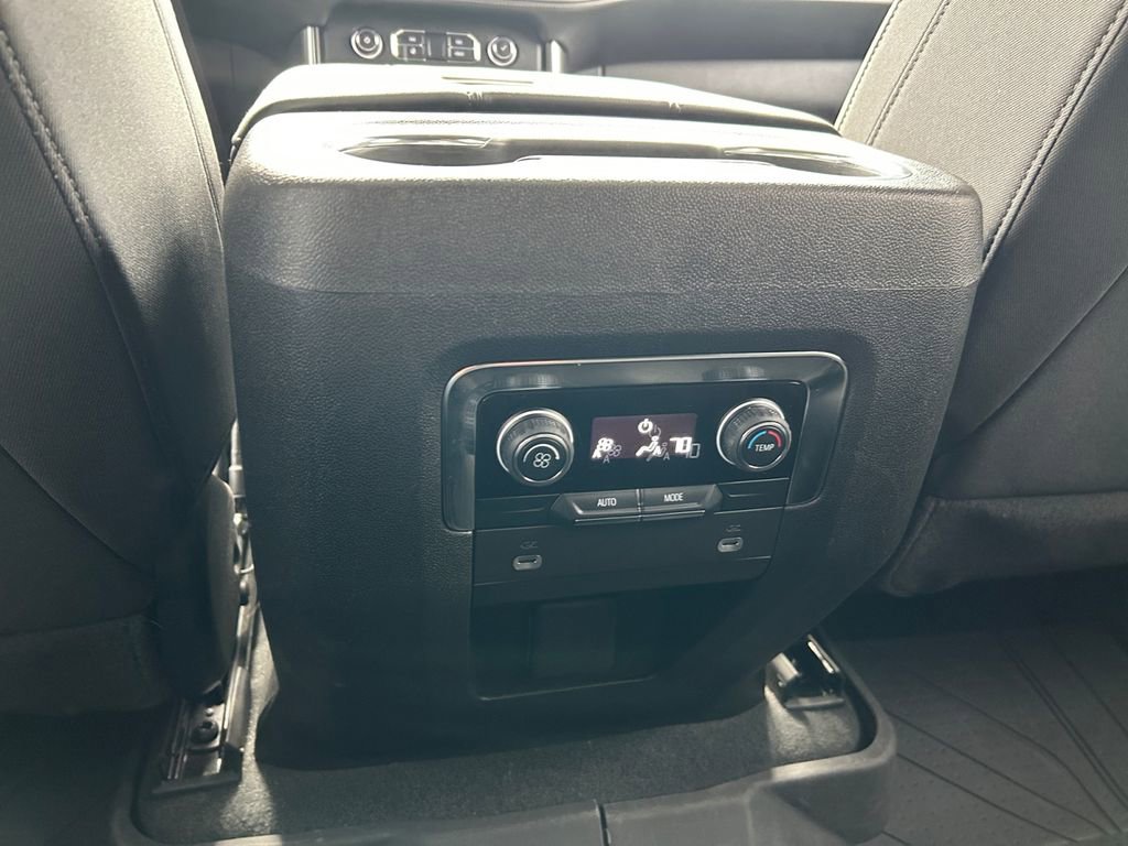 Used 2024 Chevrolet Tahoe LS AWD/4WD image 36