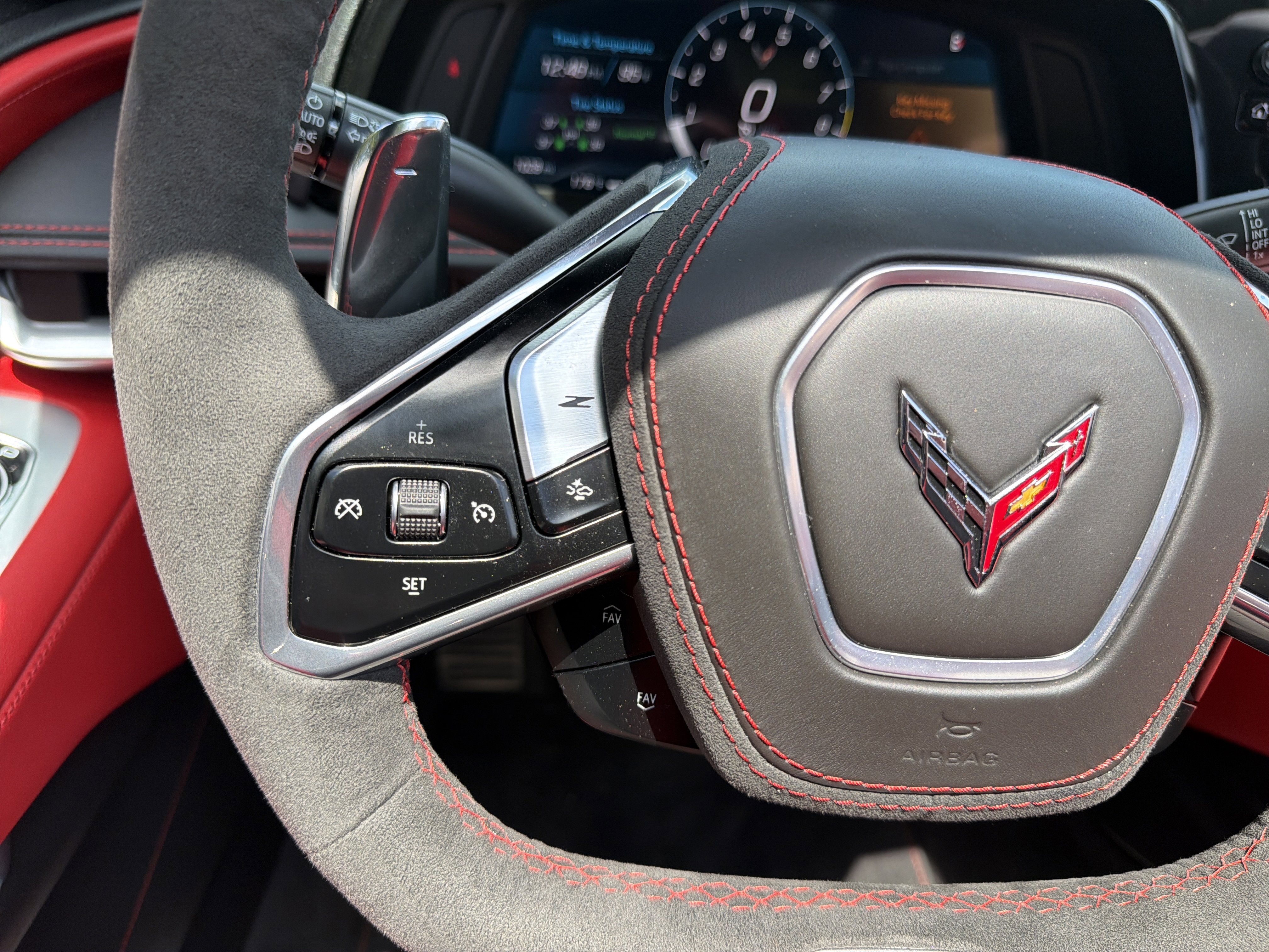 Used 2025 Chevrolet Corvette Z06 RWD image 19