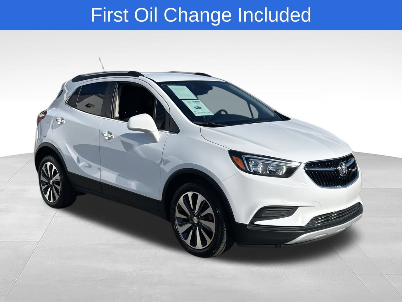 Used 2022 Buick Encore Preferred w/ Safety Package FWD image 2