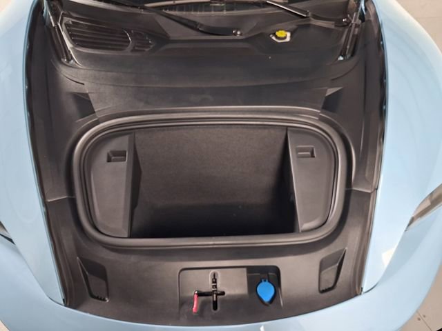 Used 2021 Porsche Taycan image 18