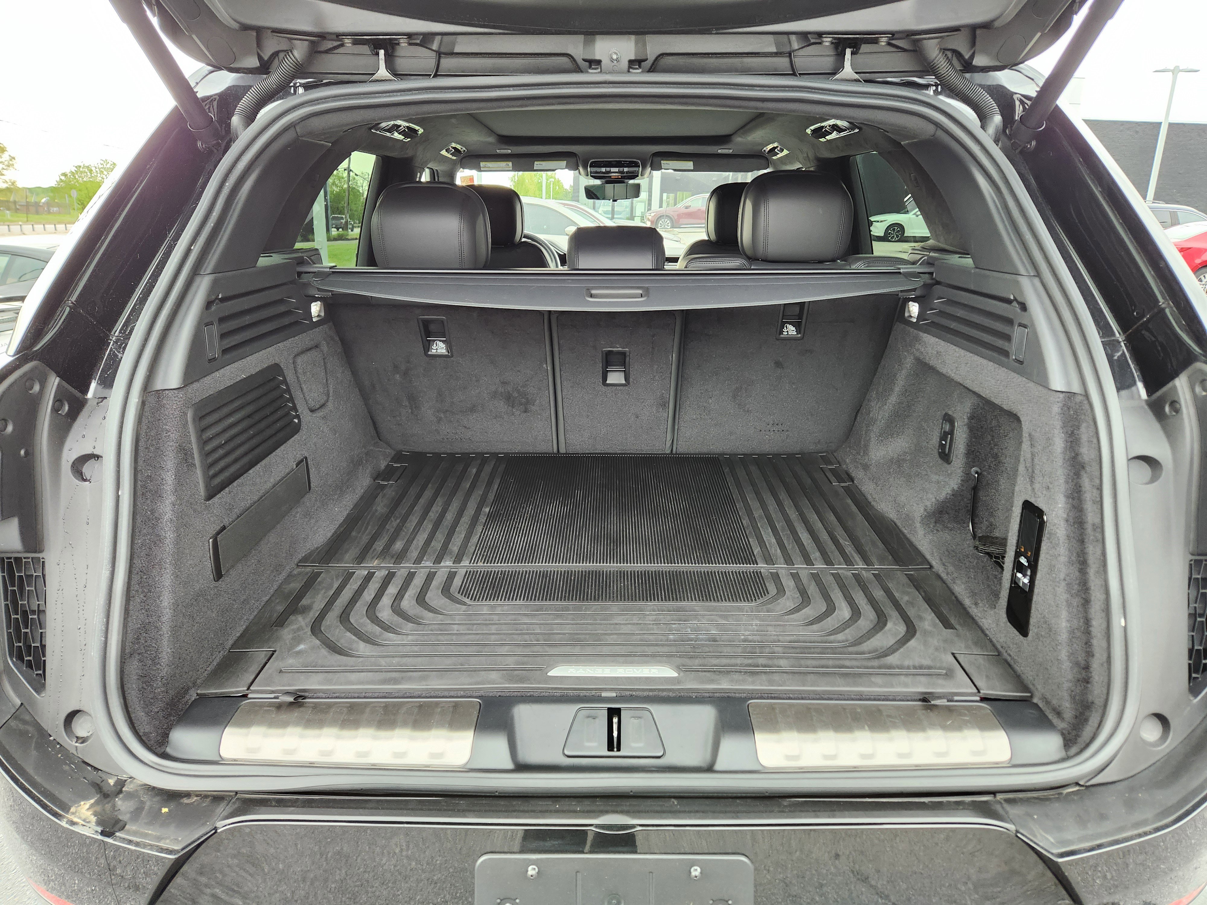 Certified 2023 Land Rover Range Rover Sport First Edition AWD/4WD image 8