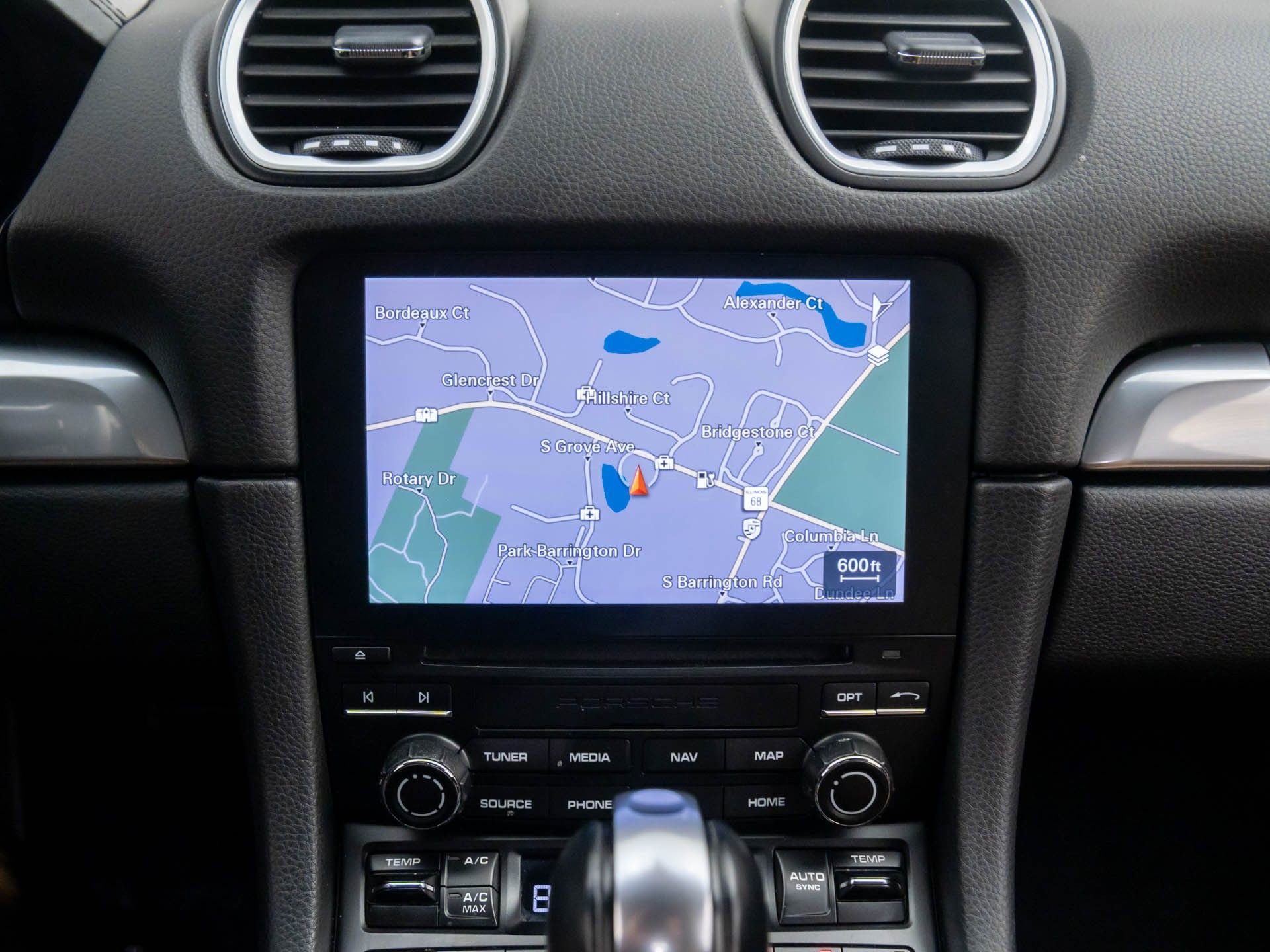 Used 2018 Porsche 718 Boxster S image 22