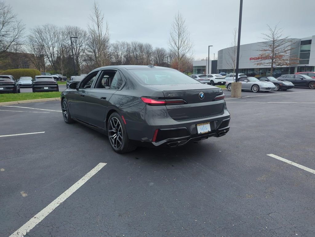 New 2025 BMW 760i xDrive w/ Executive Package image 5