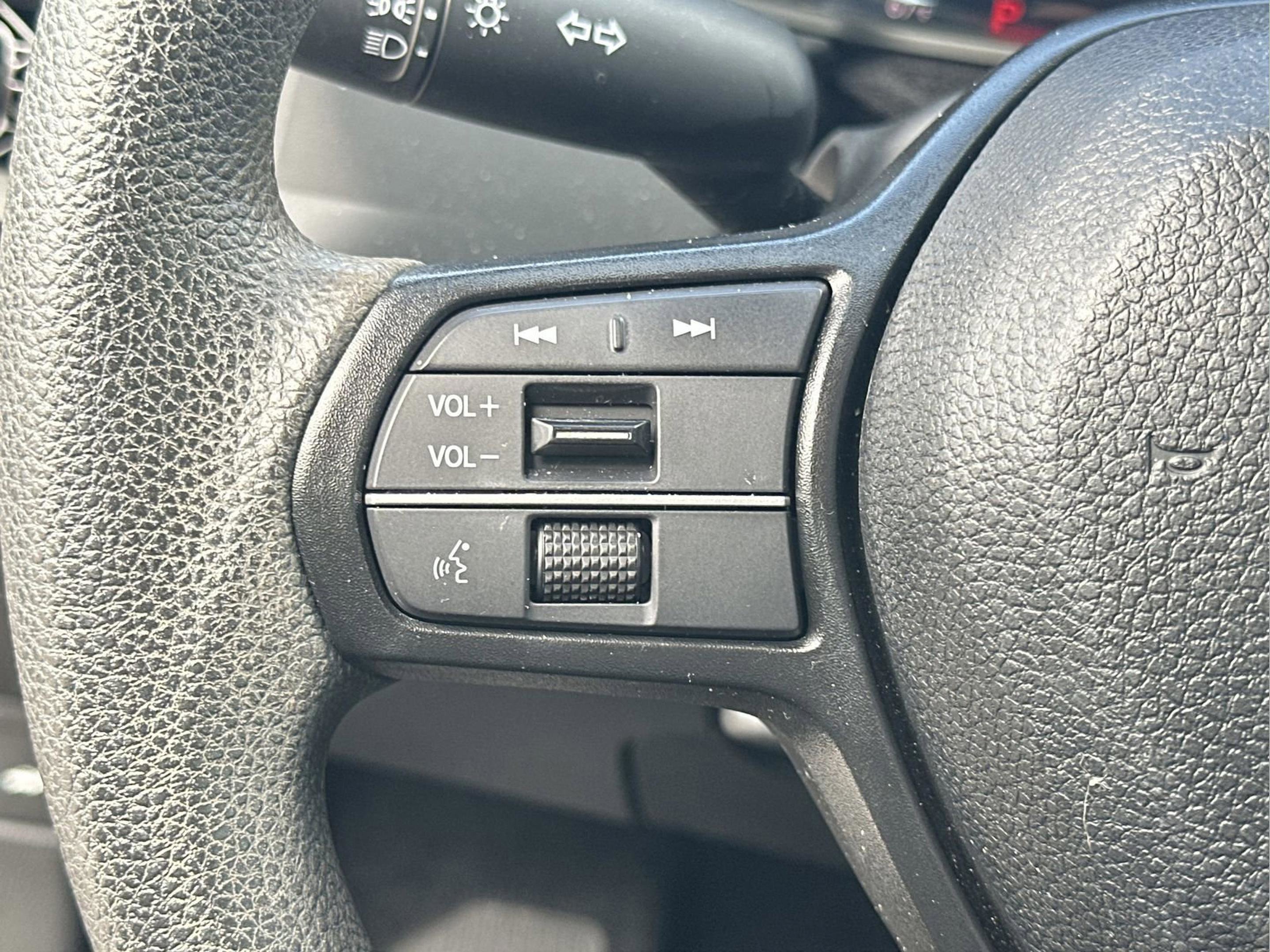 Used 2023 Honda Accord EX image 14