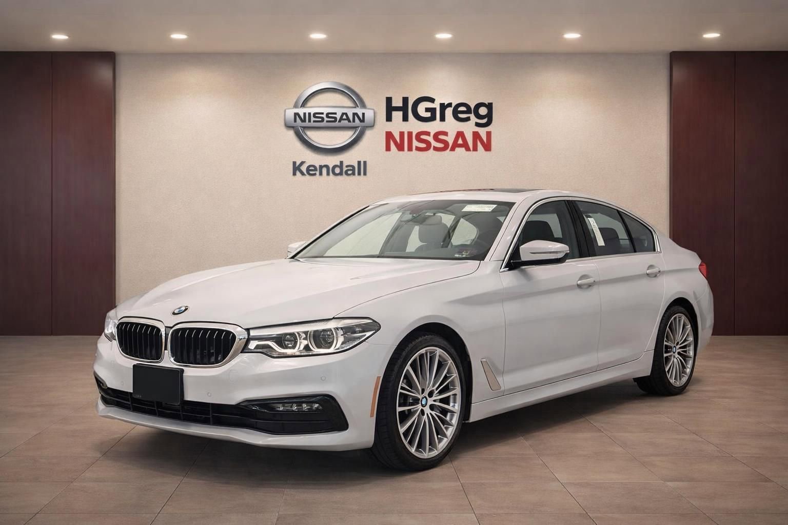 Used 2017 BMW 530i xDrive AWD/4WD image 3